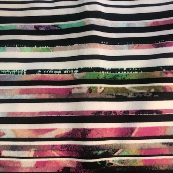 Vibrant and Bold Colorful abstract stripe skirt, stretchy flattering comfy plus - Picture 2 of 9